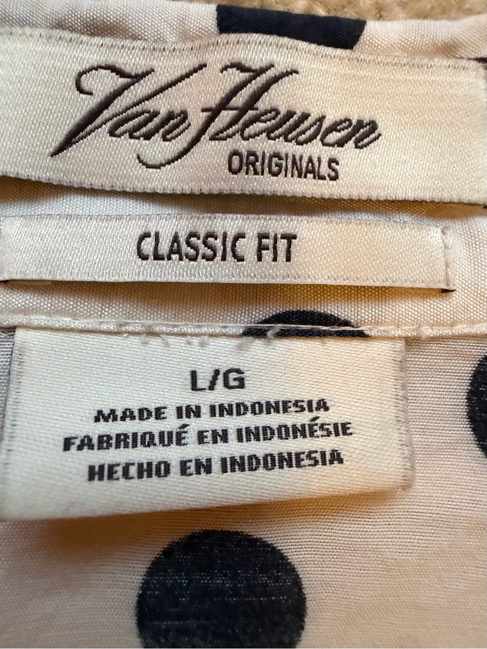 NWOT White Button-Up Shirt with Black Polka Dots - Picture 7 of 8